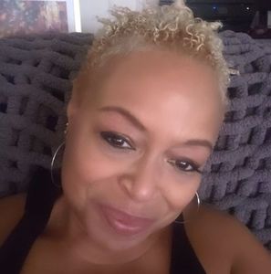 Meet your Posher, Ramona